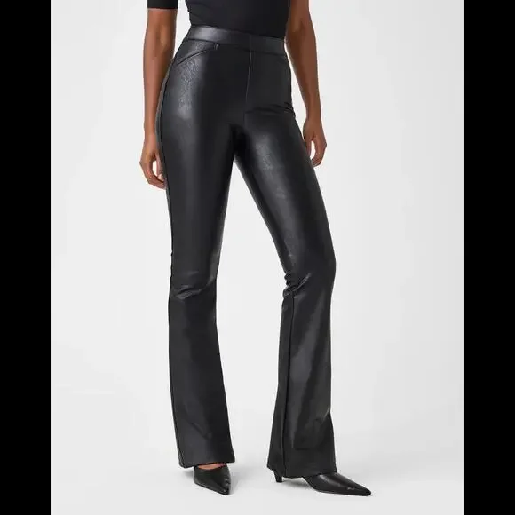 NWT SPANX Leather-Like Flare Pant- size small - Picture 1 of 9